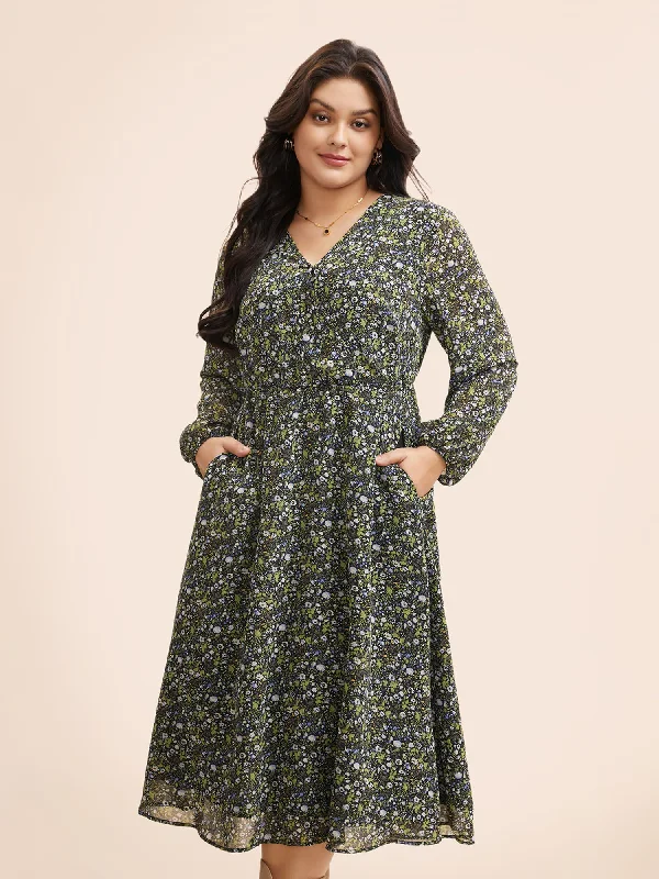 Ditsy Floral Overlap Collar Midi Dress