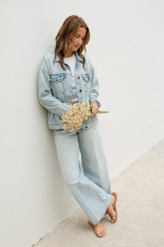 Hunter Jean Jacket Zippered Front Buttoned Front Snap Front