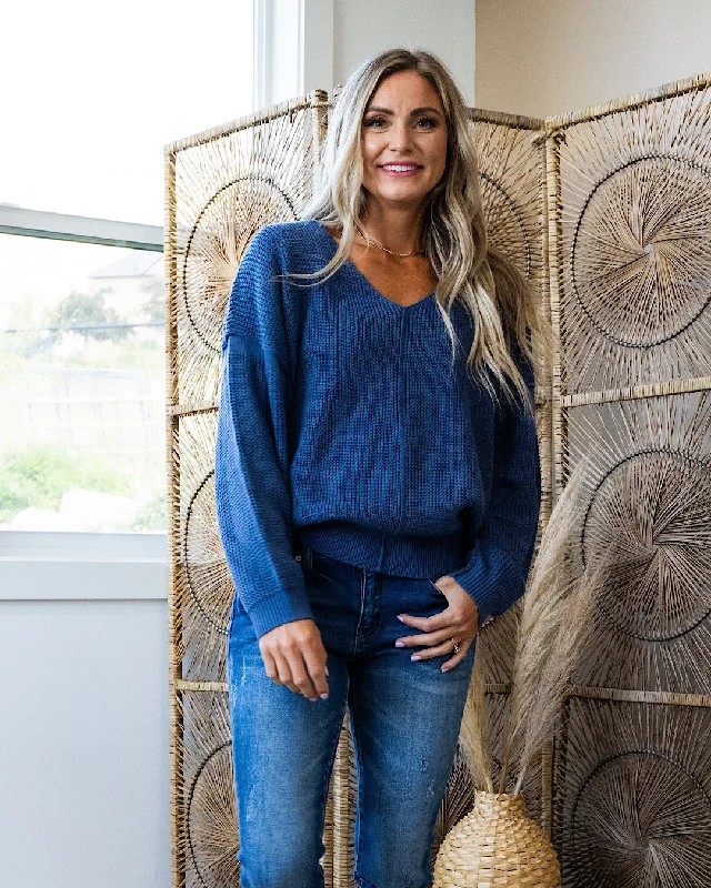 Evie Oversized Textured V Neck Sweater - Azurite Blue