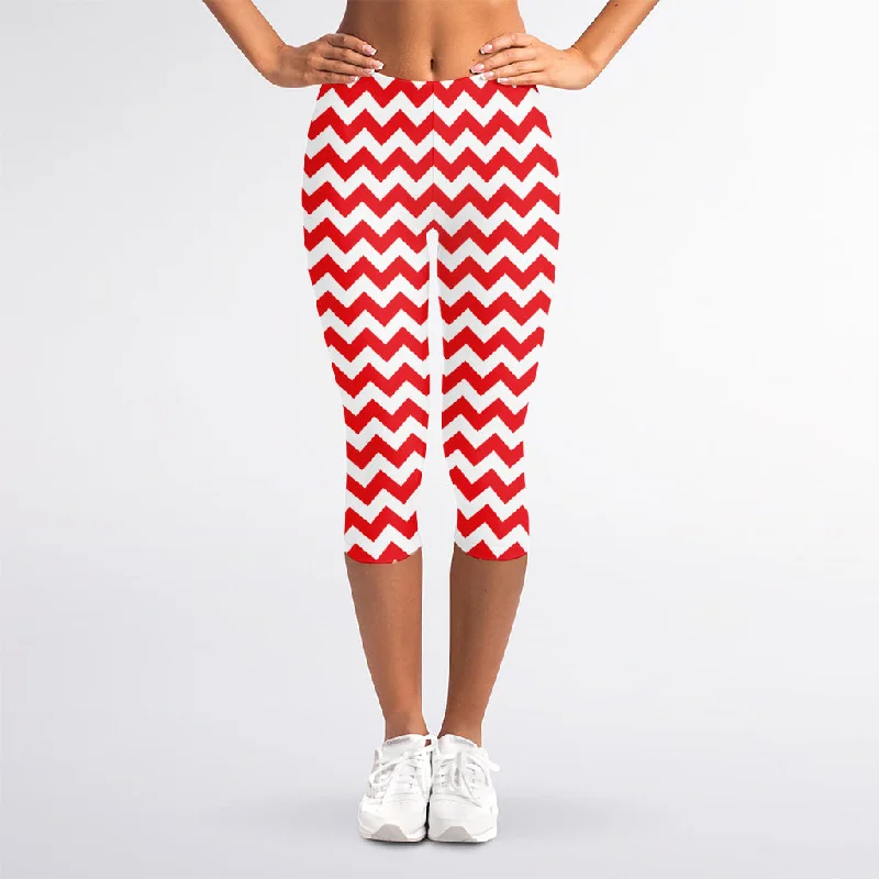 Red And White Chevron Pattern Print Women's Capri Leggings Cozy Mid-Rise Workout Leggings Red And White Chevron Pattern Print Women's Capri Leggings Cozy Mid-Rise Workout Leggings