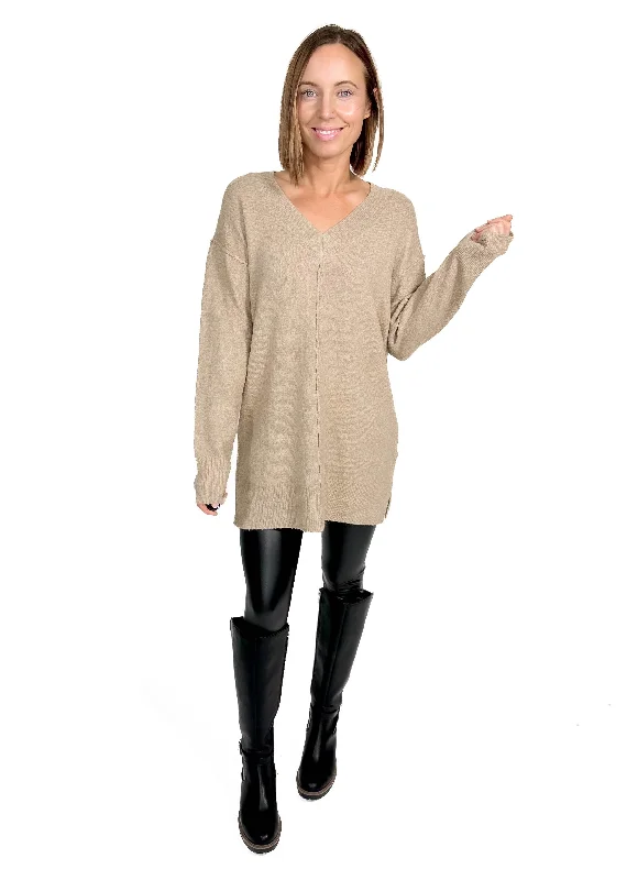 VERO MODA Esti V-neck Tunic Sweater- SILVER MINK Chenille Blend Fleece Blend Nylon Blend VERO MODA Esti V-neck Tunic Sweater- SILVER MINK Chenille Blend Fleece Blend Nylon Blend