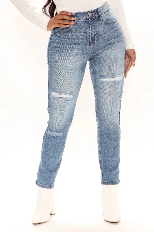 Arms Open High Rise Mom Jeans - Light Blue Wash