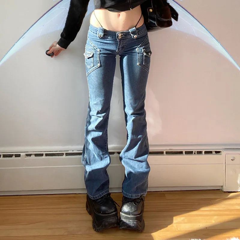 DressBetty - 2024 Cute Low Rise Streetwear Jeans with 2000s Pockets Trim Elegant Dark-Wash Bootcut Jeans DressBetty - 2024 Cute Low Rise Streetwear Jeans with 2000s Pockets Trim Elegant Dark-Wash Bootcut Jeans
