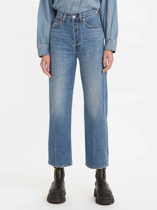 Ribcage Straight Ankle Jeans