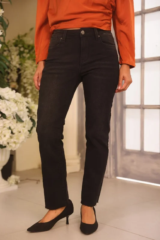 Petite Mid Rise Straight Jeans (Black)